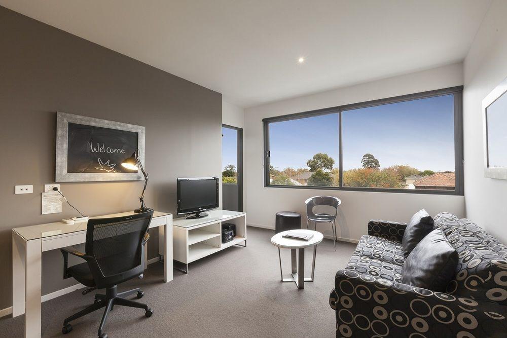 Official Aparthotel