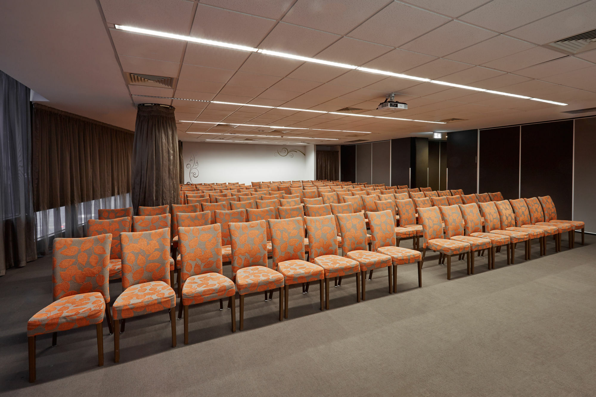 Aparthotel Official 4*